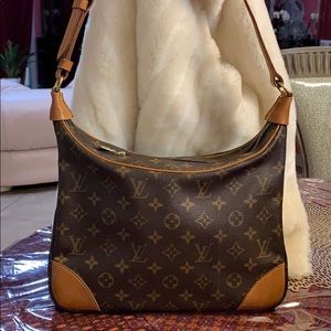 Louis Vuitton Bologne 30 shoulder bag